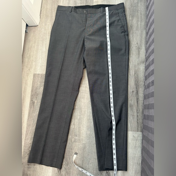 H&M Men’s Slim Fit Grey Suit - Picture 5 of 9